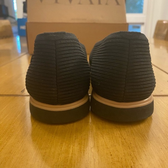 Vivaia Women’s Mabel Black Flat Slip On Square Toe New Size 41.5 - Picture 7 of 10